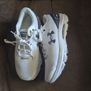 Under Armour Ladys White Running Shoes